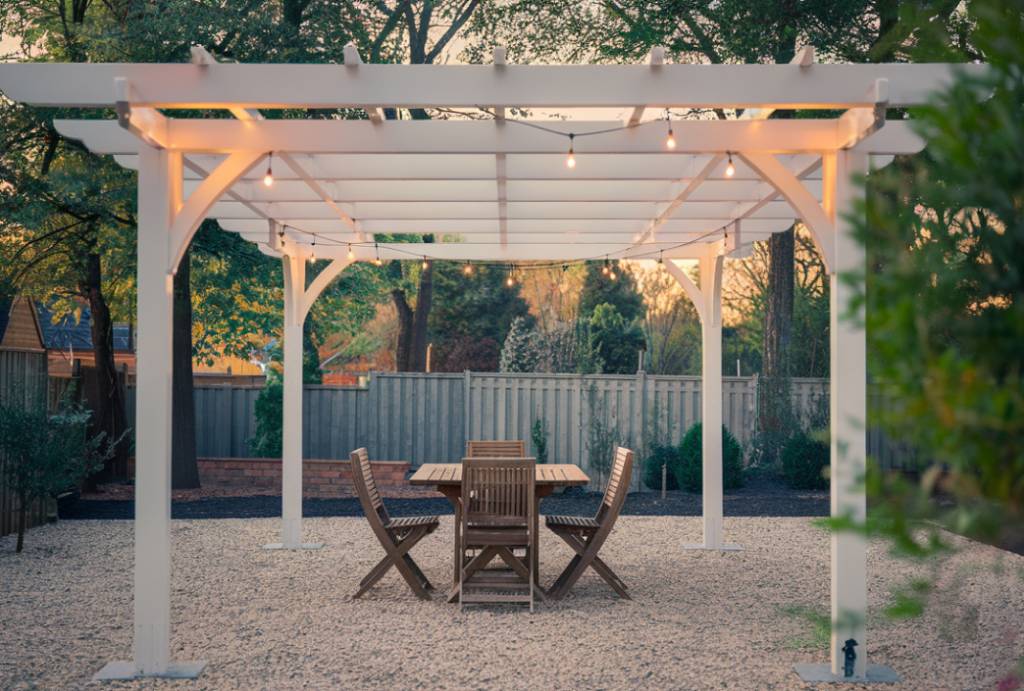Pergola à Montauban avec lames orientables en aluminium